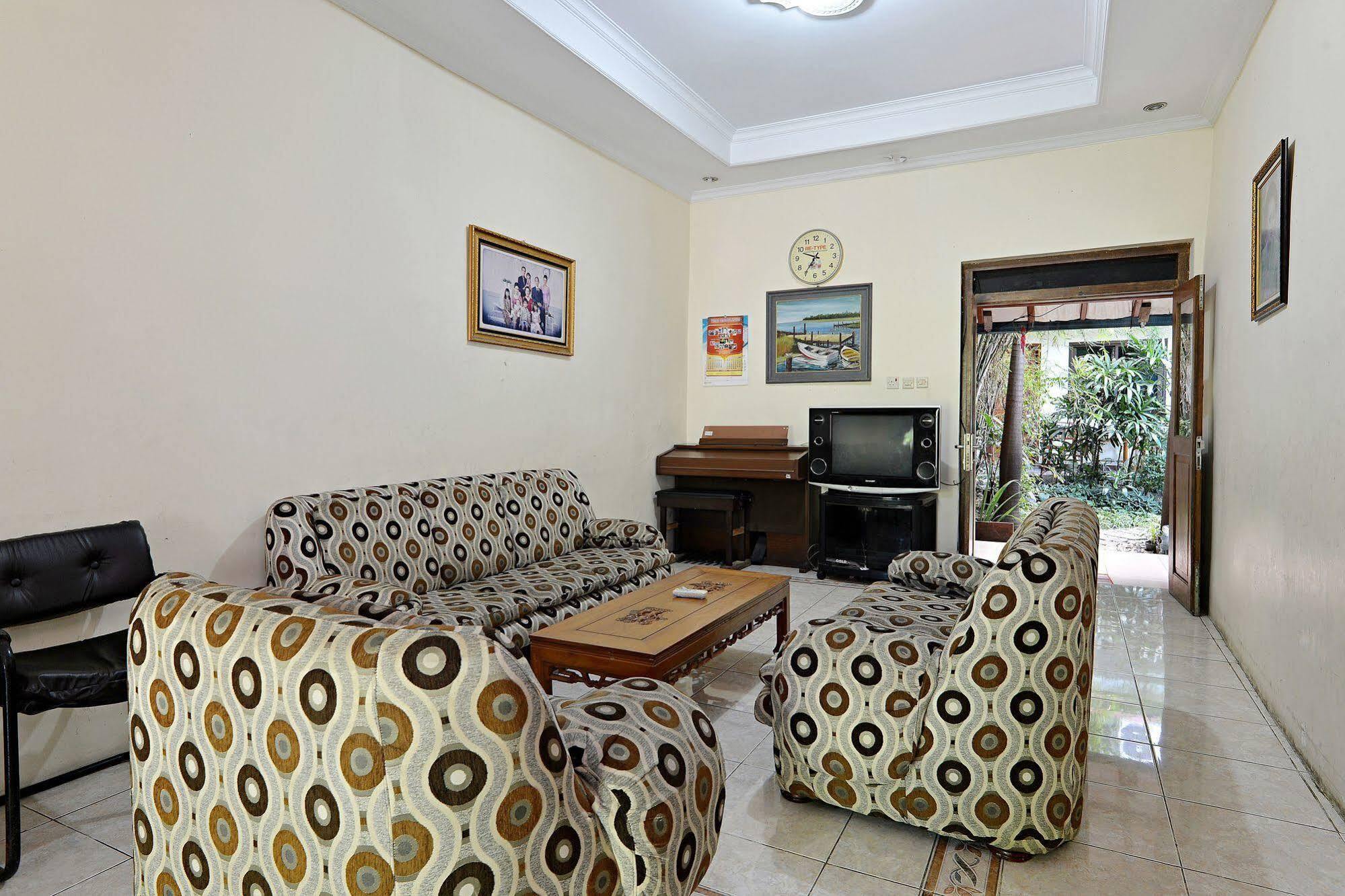 Zen Rooms Sabana Urip Sumoharjo Yogyakarta Exteriör bild